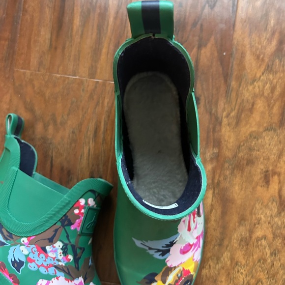 Joules Wellibob short rain boots with a green floral pattern size 7 - Picture 5 of 8